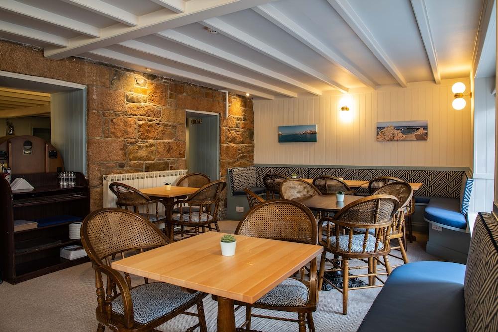 Beausite Hotel Grouville Экстерьер фото