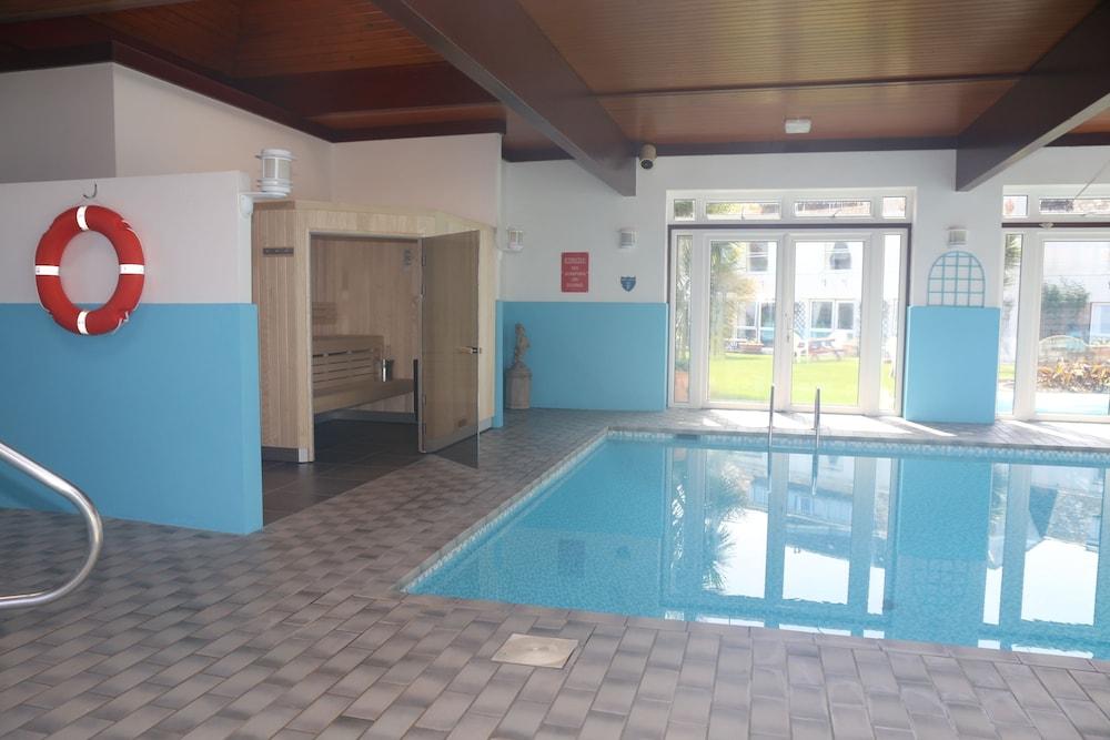 Beausite Hotel Grouville Экстерьер фото