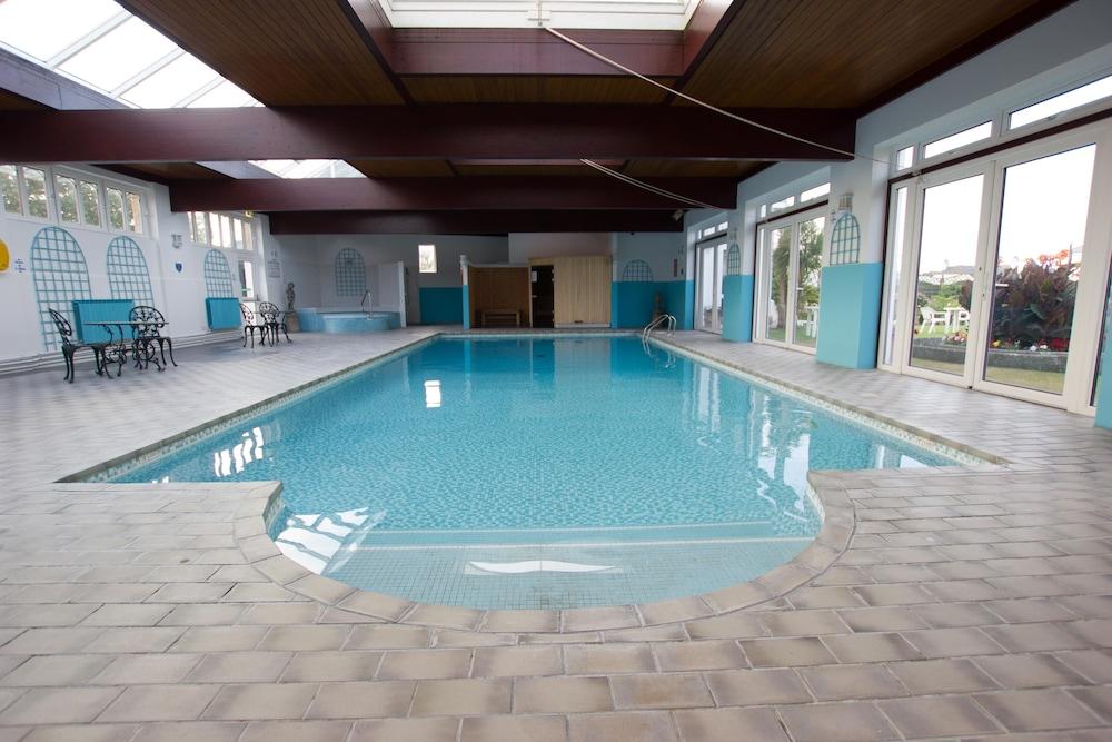 Beausite Hotel Grouville Экстерьер фото