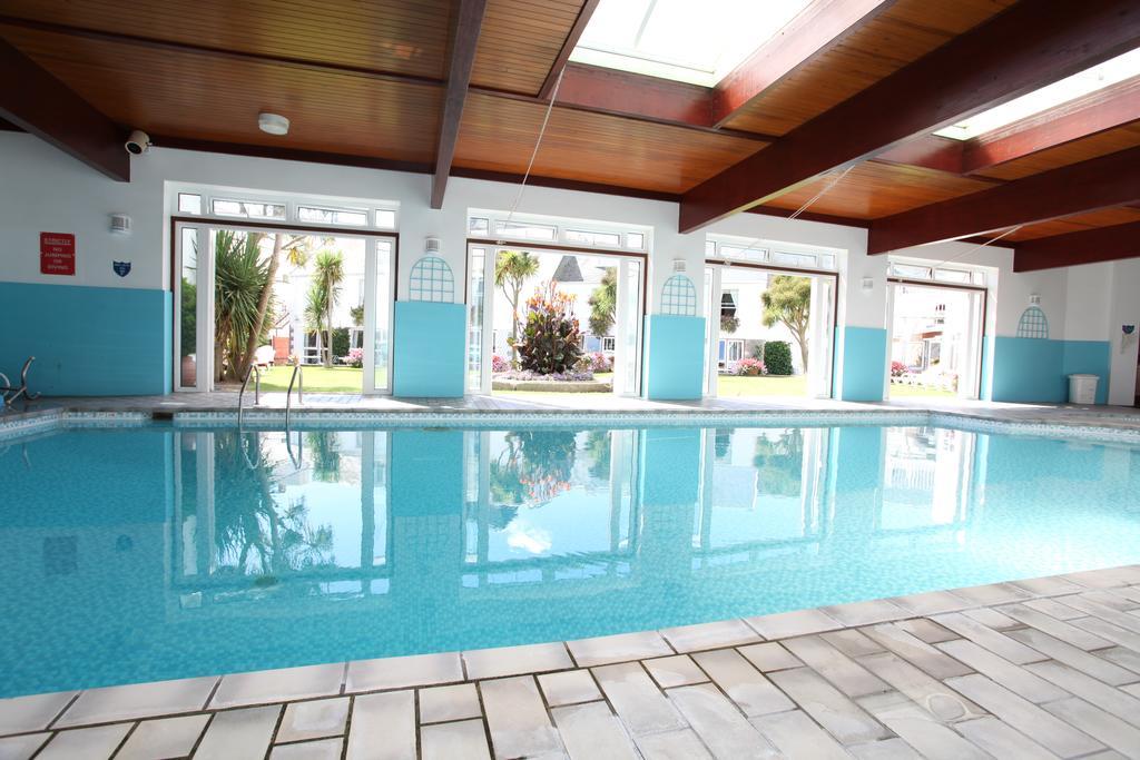 Beausite Hotel Grouville Экстерьер фото