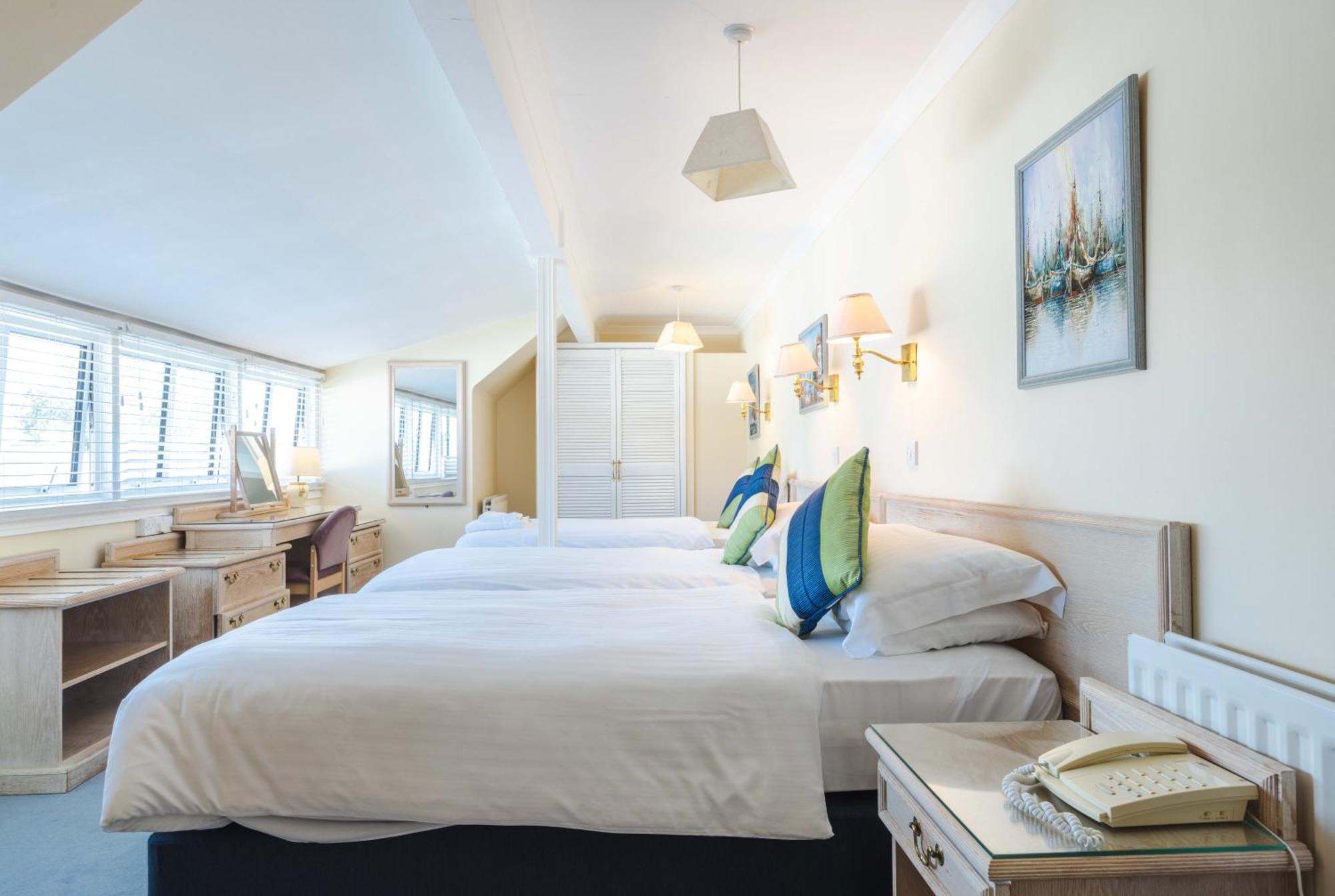 Beausite Hotel Grouville Экстерьер фото