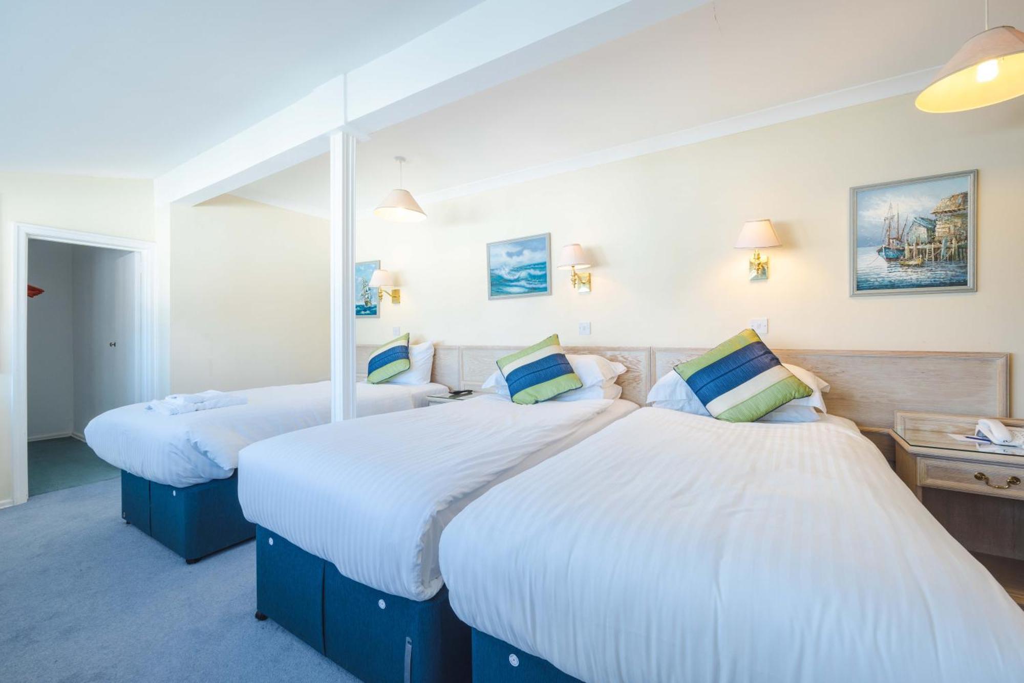Beausite Hotel Grouville Экстерьер фото