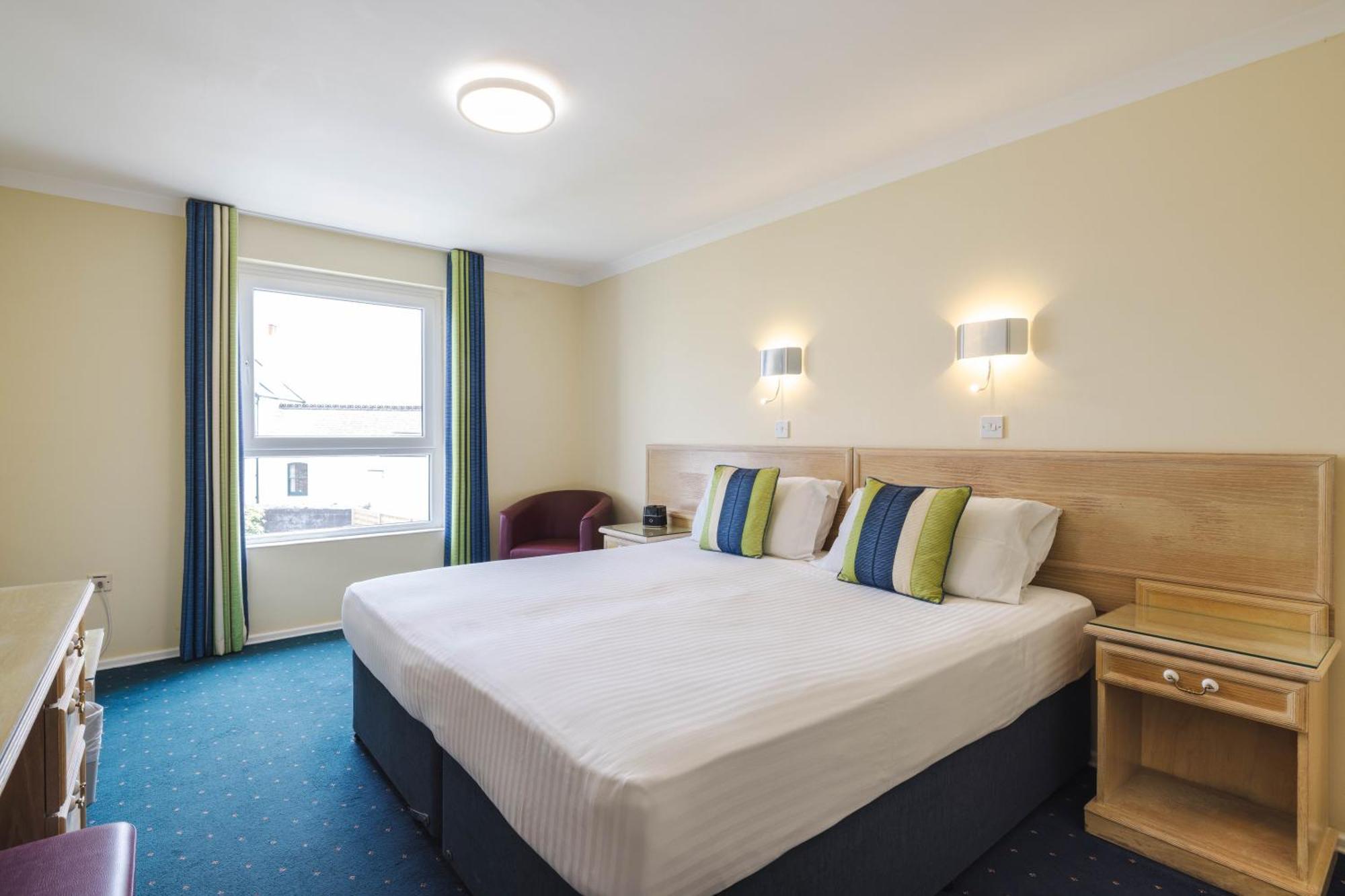 Beausite Hotel Grouville Экстерьер фото