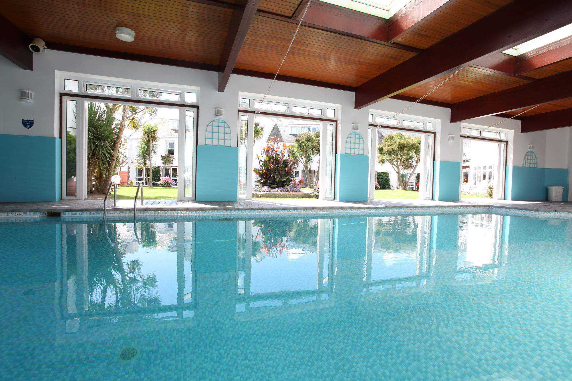 Beausite Hotel Grouville Экстерьер фото